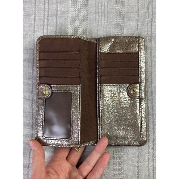 Fossil Preston Flap Clutch (Metallic) - Picture 3 of 5
